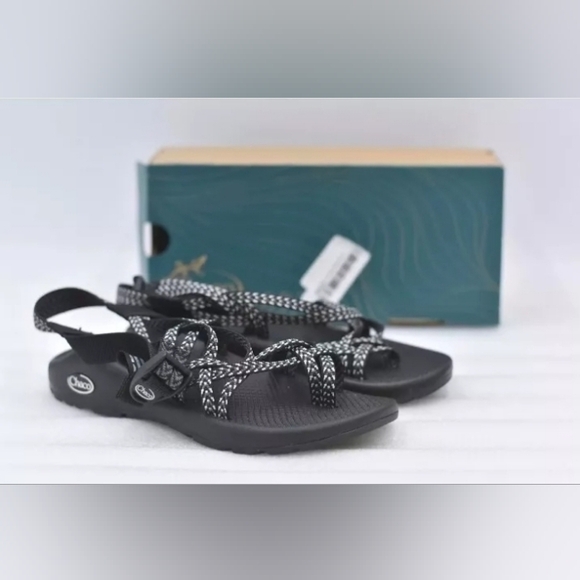 Chaco Women's ZX2 Size 8 Classic Toe Loop Outdoor Sport Sandal Black J106266 - Picture 1 of 5